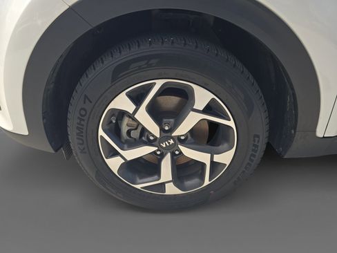 Used 2022 Kia Sportage LX FWD image 9
