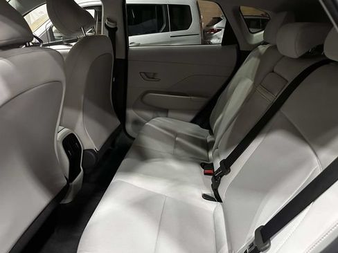 Used 2025 Hyundai Kona SEL AWD/4WD image 19