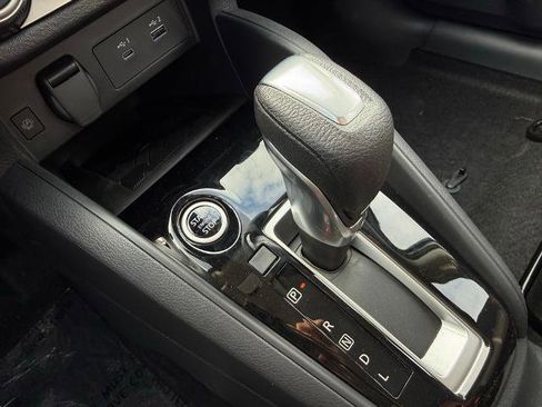 New 2025 Nissan Versa SR w/ Trunk Package image 26