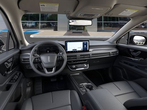 New 2026 Lincoln Corsair Premiere image 9