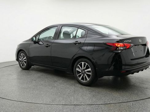 Used 2025 Nissan Versa SV image 6