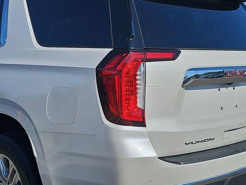 Used 2021 GMC Yukon SLT w/ SLT Luxury Package image 38