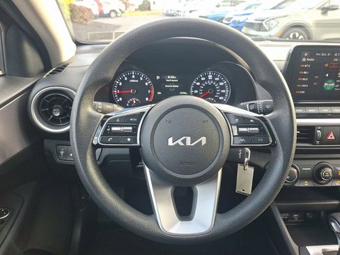 Certified 2024 Kia Forte LXS w/ LXS Technology Package image 17