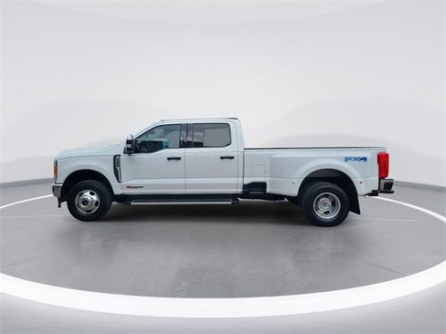 Used 2023 Ford F350 XLT image 1