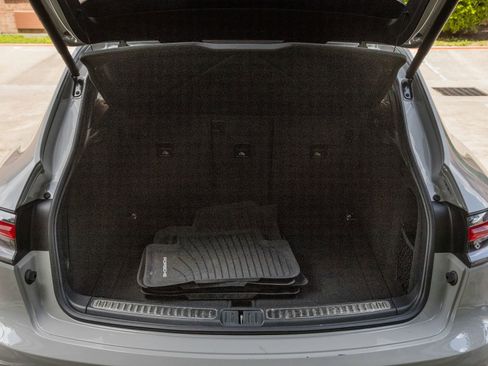 Certified 2023 Porsche Macan S AWD/4WD image 30