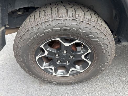 Used 2018 Jeep Wrangler Unlimited Sport S image 18