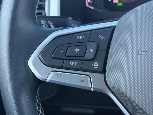 Used 2023 Volkswagen Atlas SE image 35