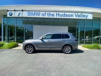 Used 2024 BMW X7 xDrive40i w/ Premium Package AWD/4WD video 1