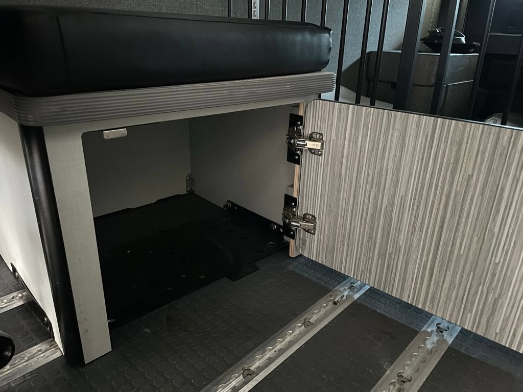 Used 2022 Mercedes-Benz Sprinter 3500 image 26