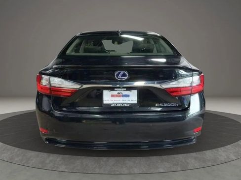 Used 2018 Lexus ES 300h image 4