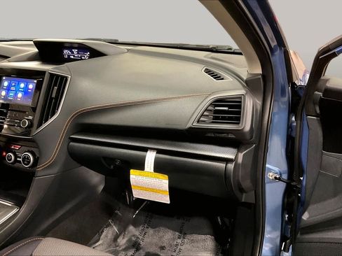 Used 2021 Subaru Crosstrek 2.0i Premium AWD/4WD image 18