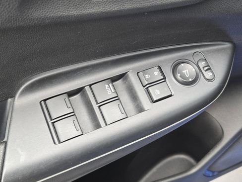 Used 2019 Honda Fit EX image 21