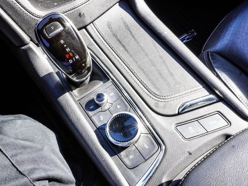 Used 2020 Cadillac XT6 Premium Luxury image 30