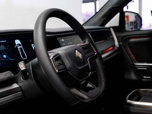 Used 2023 Rivian R1T Adventure image 18