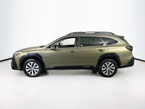 Used 2023 Subaru Outback Premium AWD/4WD image 8