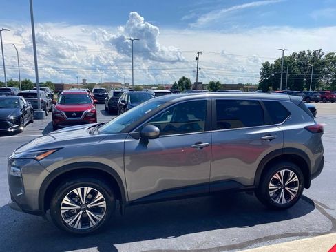 Used 2023 Nissan Rogue SV AWD/4WD image 4