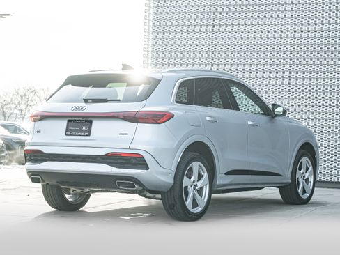 Certified 2025 Audi Q5 Premium Plus w/ Premium Plus image 4