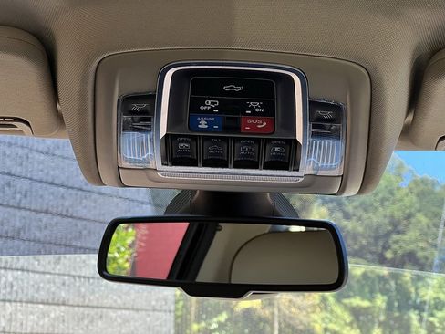 Used 2019 RAM 1500 Laramie image 41