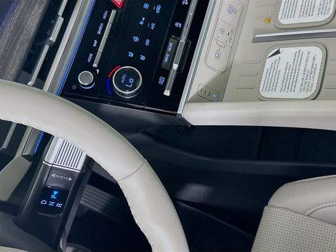 New 2026 Hyundai Santa Fe Limited FWD image 15
