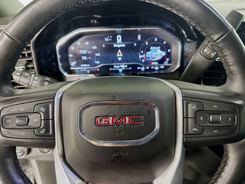 Used 2024 GMC Sierra 1500 SLT image 16