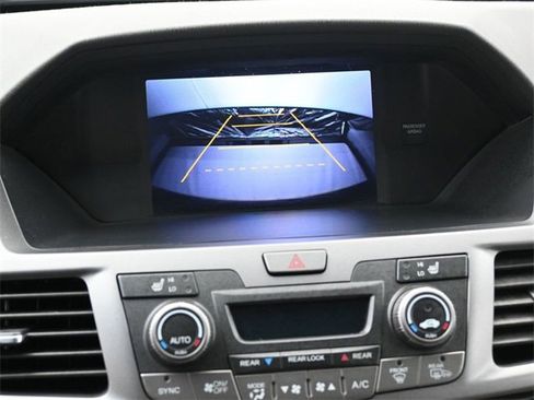 Used 2012 Honda Odyssey EX-L image 19