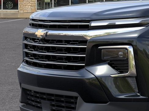 New 2027 Chevrolet Traverse LT FWD image 13