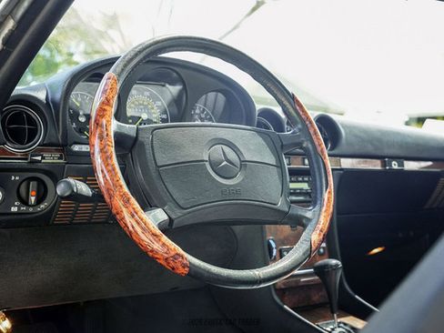 Used 1987 Mercedes-Benz 560 SL image 30