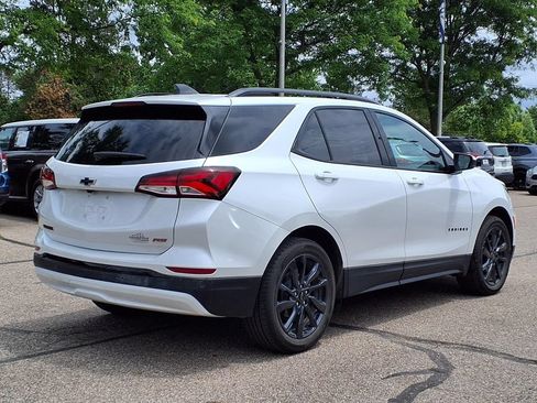 Used 2024 Chevrolet Equinox RS FWD image 5