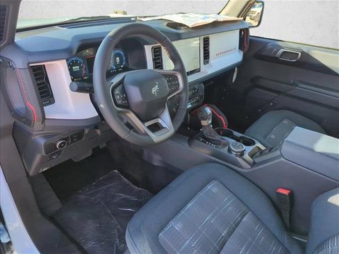 New 2025 Ford Bronco Heritage Edition image 3
