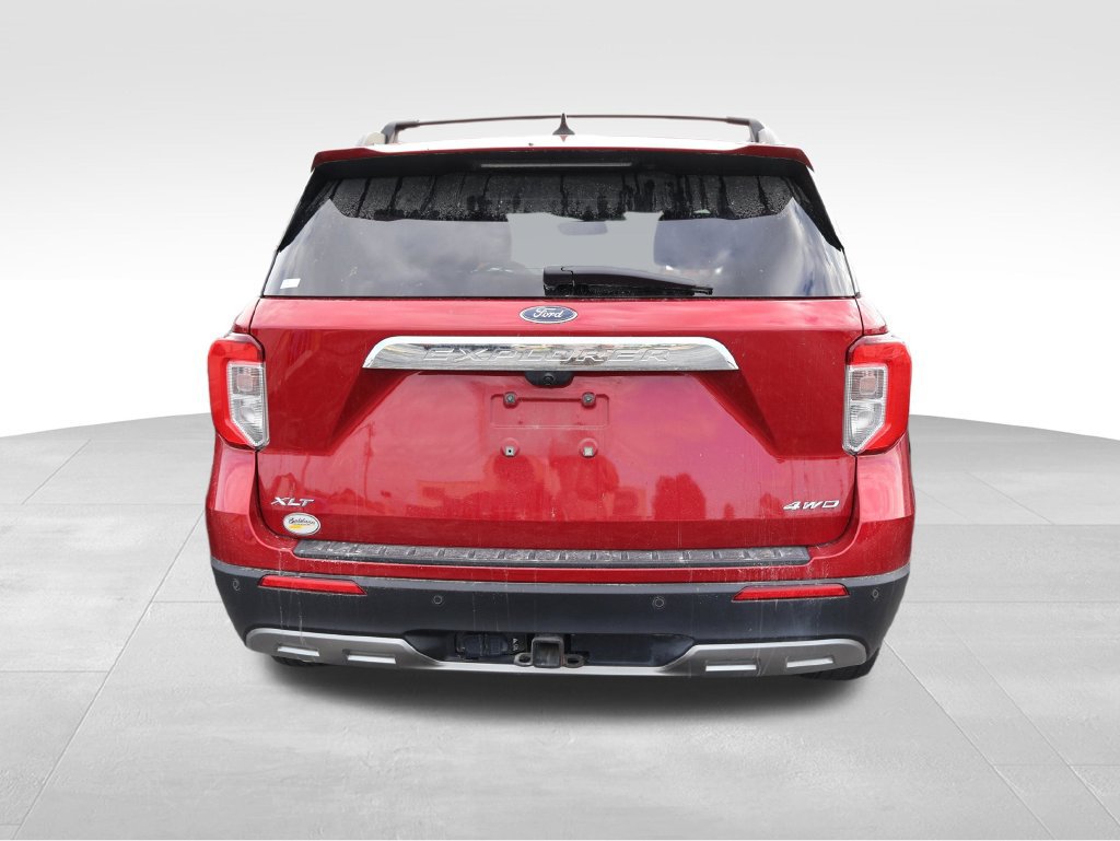 Used 2022 Ford Explorer XLT w/ Equipment Group 202A AWD/4WD image 18
