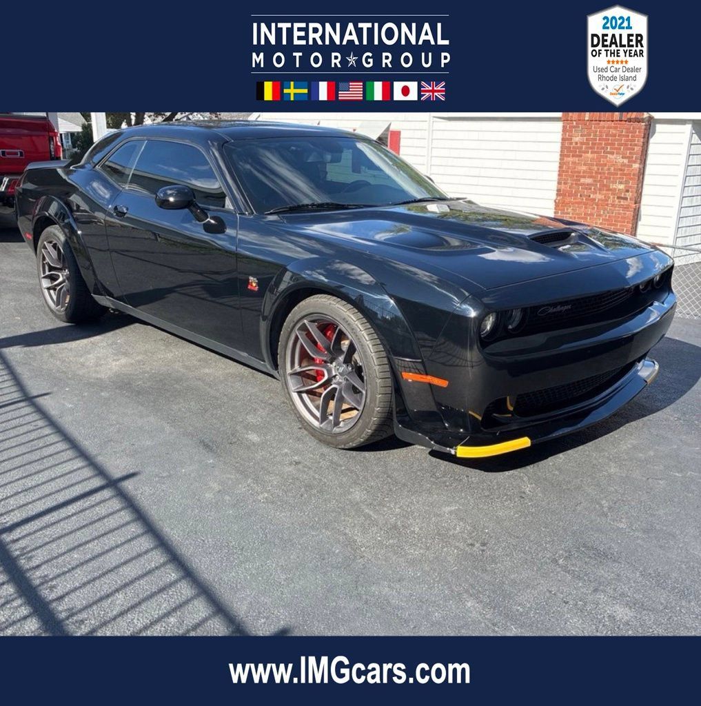 Used 2020 Dodge Challenger R/T Scat Pack RWD image 1