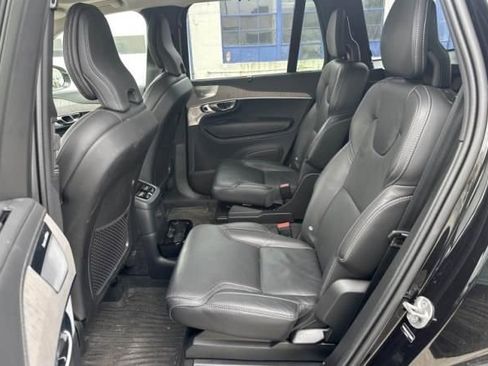 Used 2025 Volvo XC90 T8 Ultra w/ Protection Package Premier AWD/4WD image 9