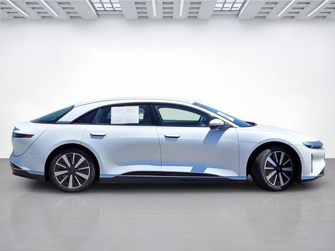 Used 2025 Lucid Air Touring AWD/4WD image 11