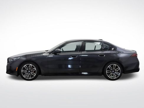 Used 2026 BMW 540i xDrive AWD/4WD image 2
