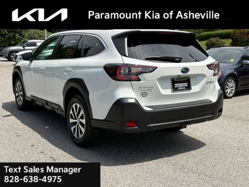 Used 2024 Subaru Outback Premium AWD/4WD image 4