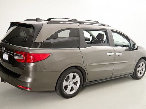Used 2018 Honda Odyssey EX-L image 11
