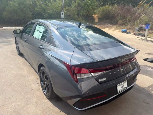 New 2026 Hyundai Elantra SEL Sport FWD image 5