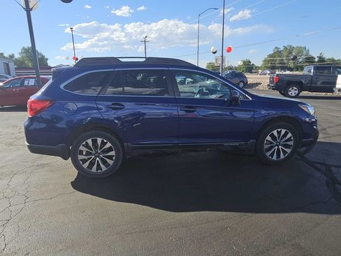 Used 2017 Subaru Outback 2.5i Limited AWD/4WD image 9