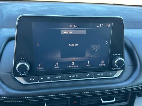 Used 2023 Nissan Rogue SV image 26