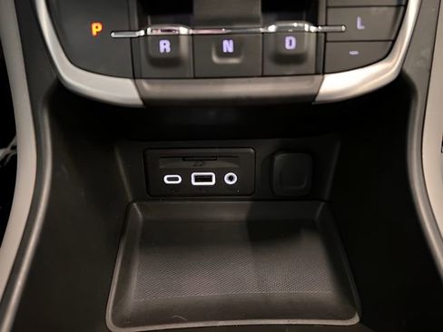 Used 2022 GMC Terrain SLE w/ Driver Convenience Package image 23