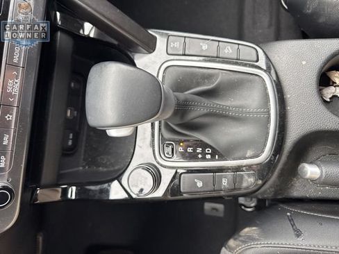 Used 2025 Kia Seltos S AWD/4WD image 36