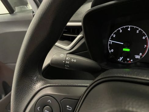 Used 2024 Toyota Corolla Cross AWD Hybrid image 22