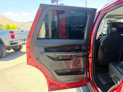 Used 2019 Ford Expedition Platinum AWD/4WD image 40