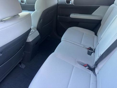 New 2026 Hyundai Santa Fe SE image 9