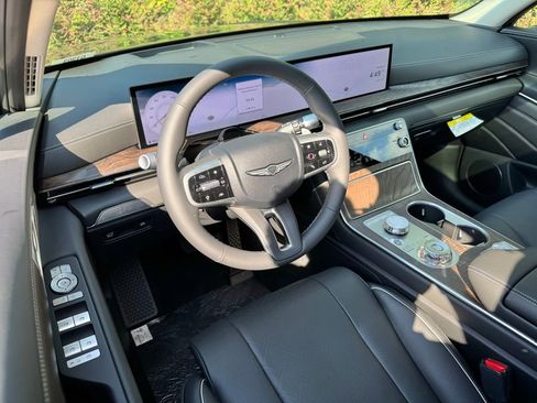 New 2026 Genesis GV80 2.5T Prestige image 2