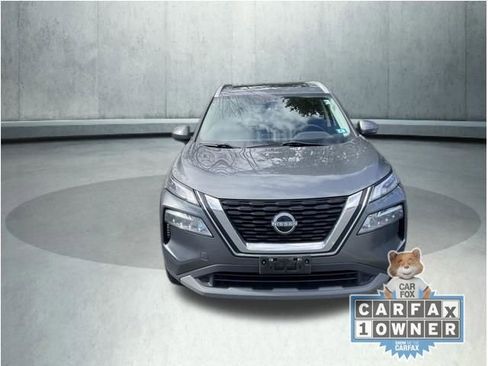 Used 2023 Nissan Rogue SV w/ SV Premium B Package image 2