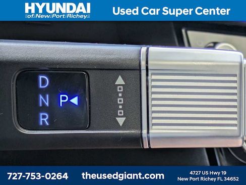 Certified 2024 Hyundai Santa Fe Limited AWD/4WD image 43