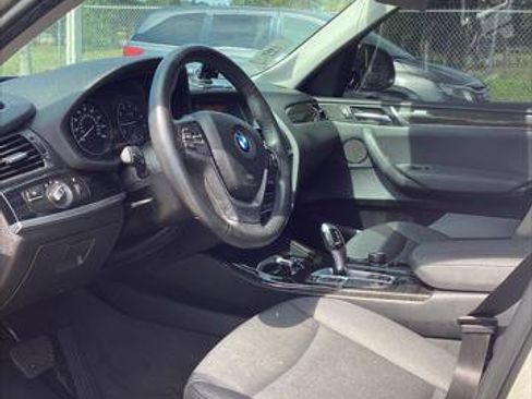 Used 2017 BMW X3 sDrive28i RWD image 12