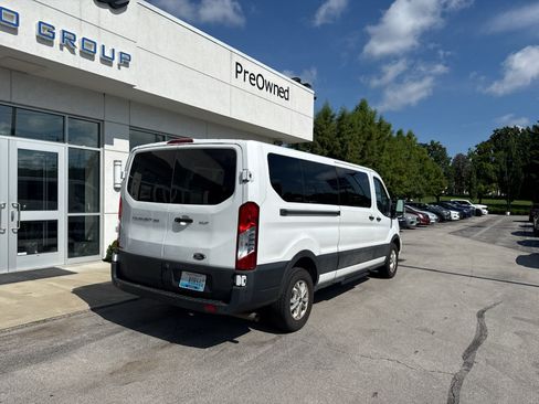 Used 2021 Ford Transit 350 XLT RWD image 4