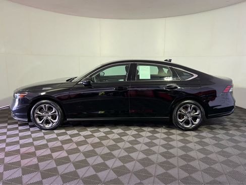 Used 2023 Honda Accord EX image 4